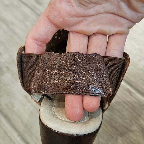 Pikolinos Romana Laser-Cut Floral Slingback Flats EU 36 / US 6 Brown Leather - Picture 9 of 12